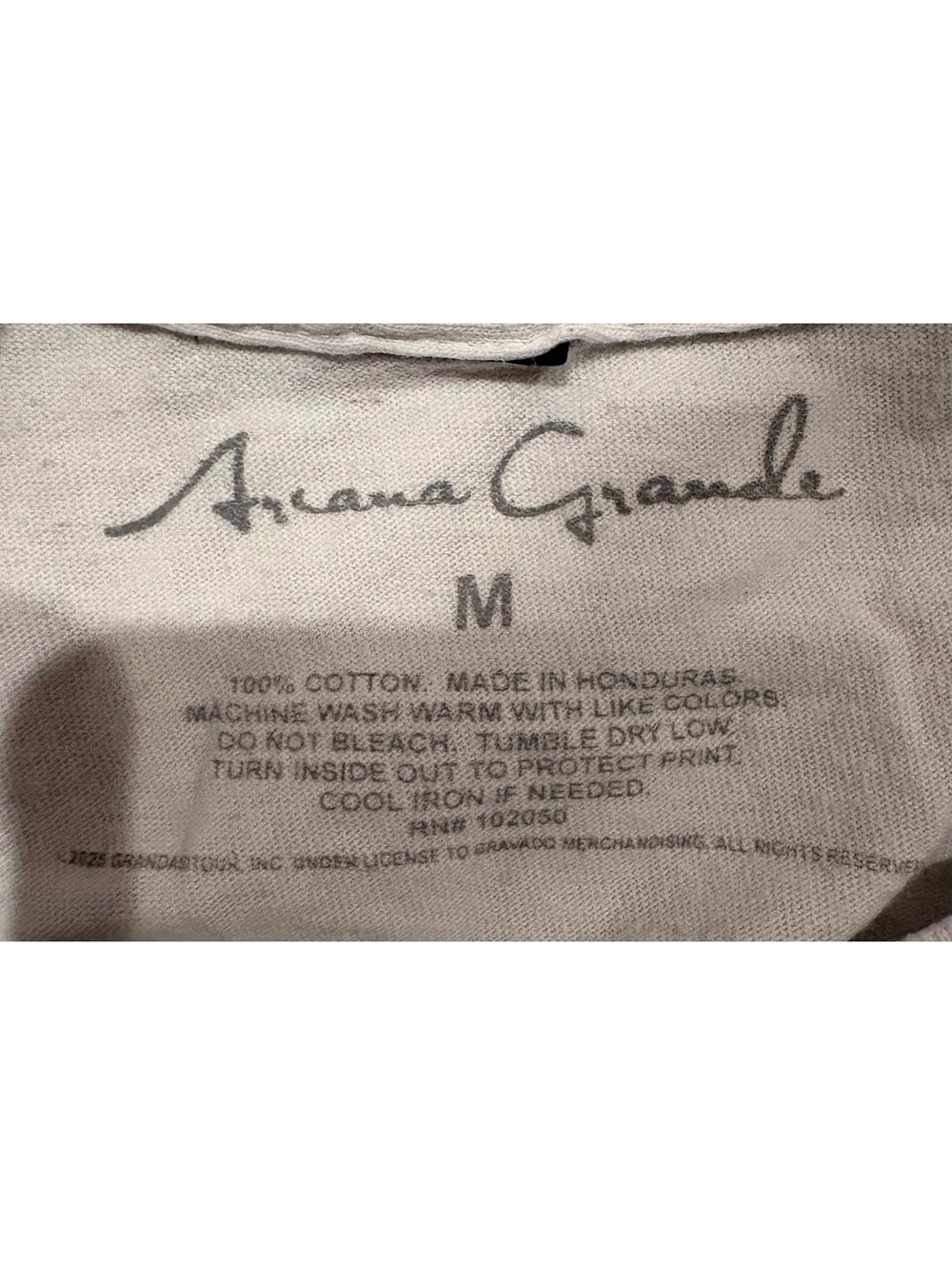 Ariana Grande Dangerous Woman Concert T-Shirt Medium White Cotton - Picture 5 of 5